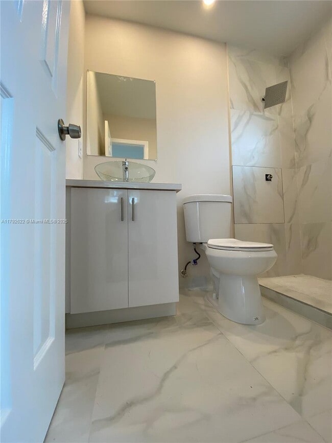 1170 NW 58th St in Miami, FL - Building Photo - Building Photo