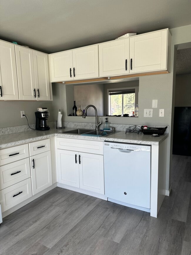 property at 449 W 4th St