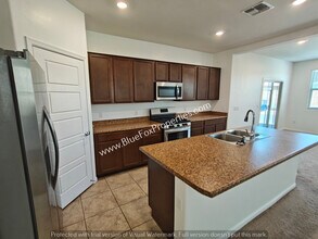 6313 S Crescent Peak Dr in Tucson, AZ - Building Photo - Building Photo
