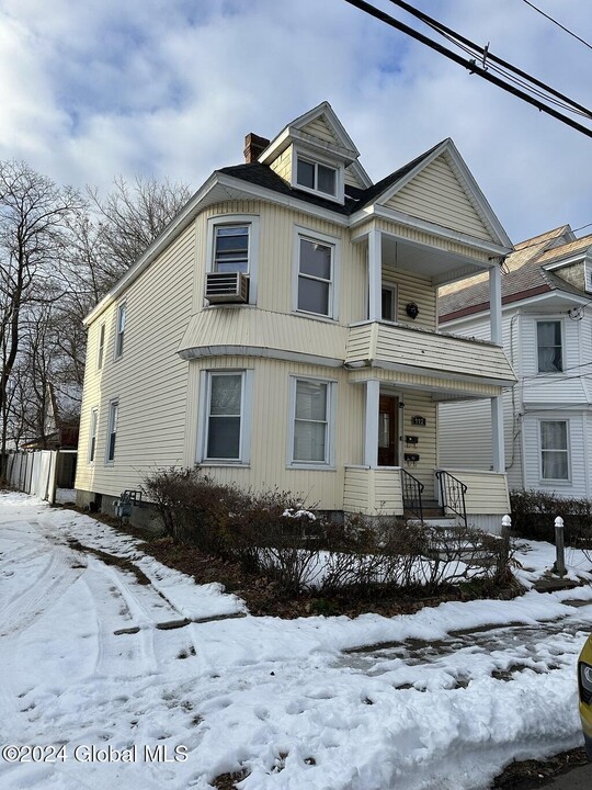 112 Porter St in Schenectady, NY - Building Photo