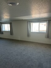 4618 W 75 N in Clearfield, UT - Foto de edificio - Building Photo