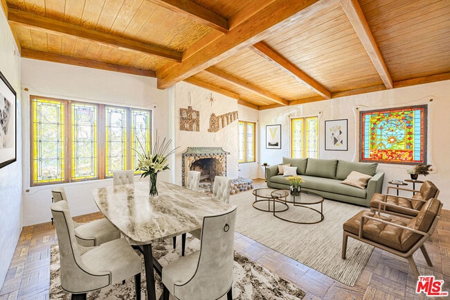 property at 125 1/2 Fleet St