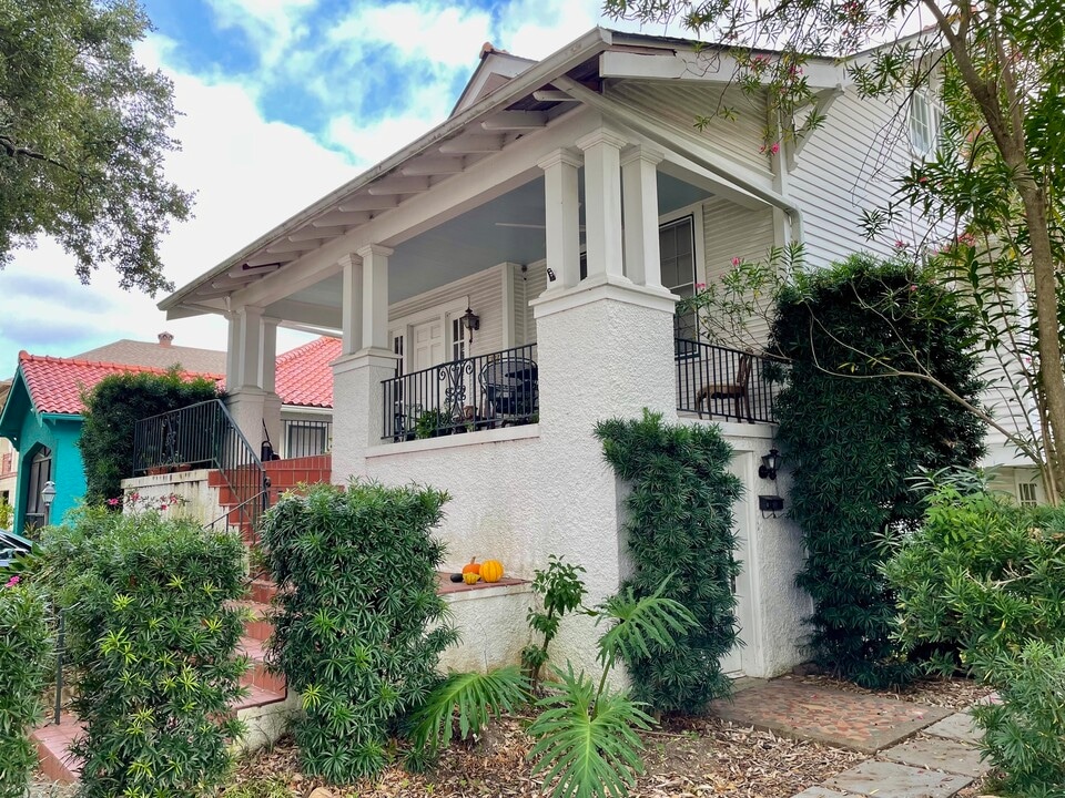 912 Wilson Dr, Unit 910 Wilson Dr in New Orleans, LA - Building Photo