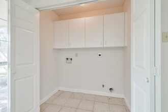 3414 Kings Mountain Dr in Houston, TX - Building Photo - Building Photo