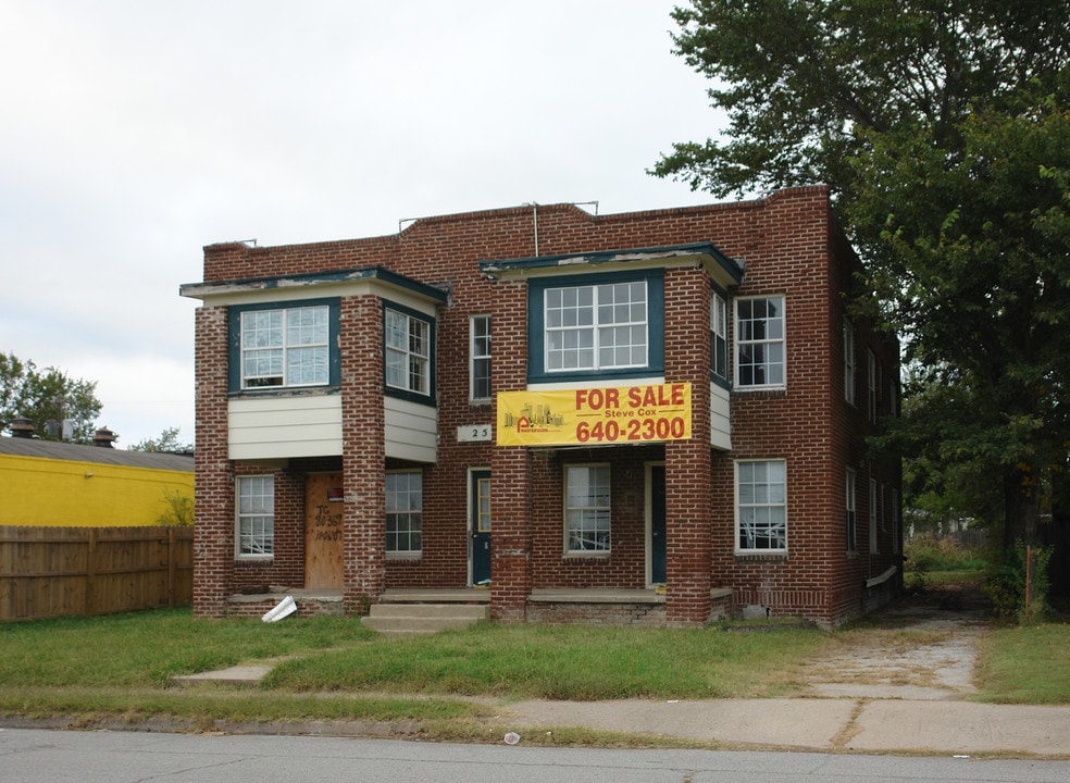 2529 E Admiral Pl in Tulsa, OK - Building Photo