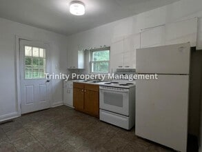 204 Burton Ave in Nutter Fort, WV - Building Photo - Building Photo