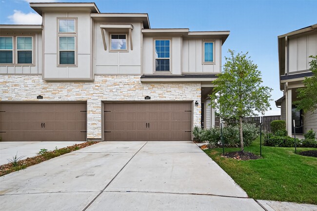 property at 5607 Foggy Vine Ct