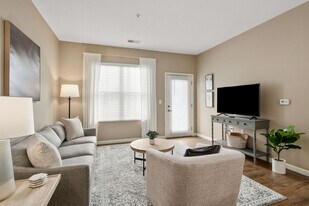 4788 Holmes St in Dublin, OH - Building Photo