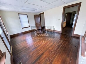 601 S Lawler St in Mitchell, SD - Building Photo - Building Photo