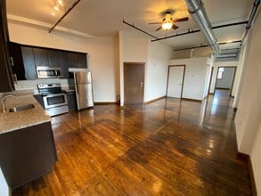 One West in York, PA - Building Photo - Building Photo