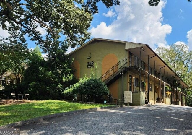 property at 520 Park Ave SE