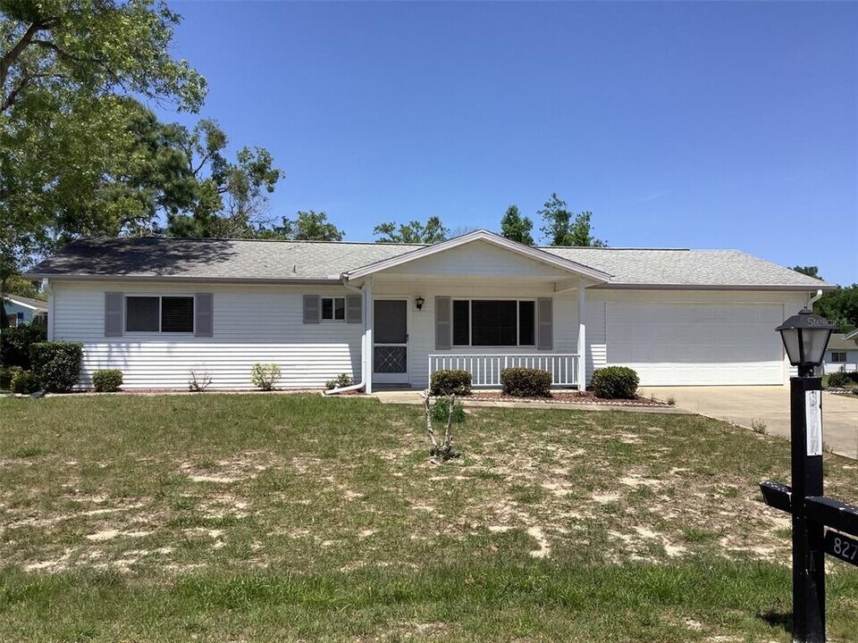 8277 SW 106th St in Ocala, FL - Building Photo