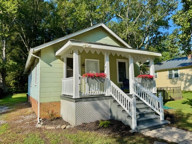 224 E Danville St in South Hill, VA - Building Photo - Building Photo