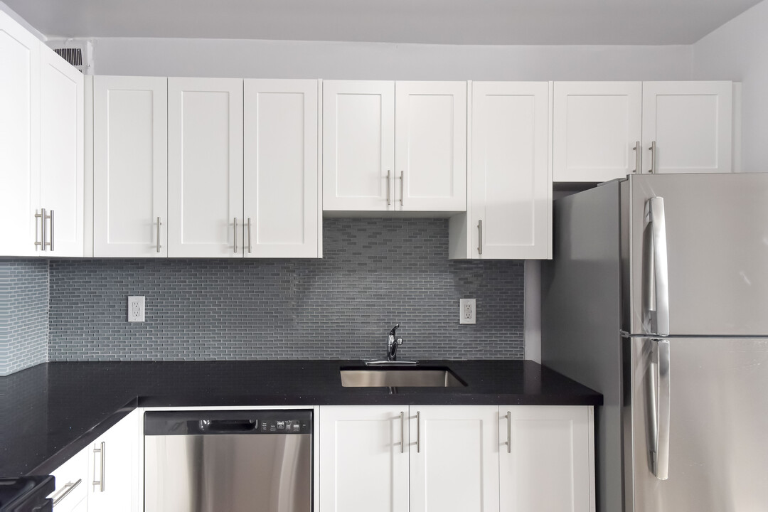 2185 Lawrence Ave E in Toronto, ON - Building Photo