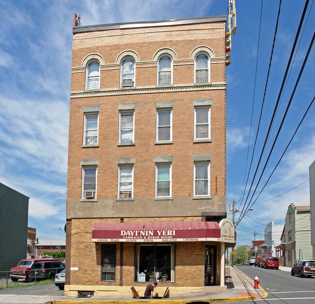 333 Palisade Ave in Cliffside Park, NJ - Building Photo - Building Photo