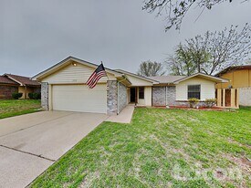 1912 Wurzburg Dr in Fort Worth, TX - Building Photo