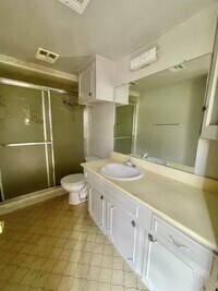 6331 Tautenhahn Rd photo'