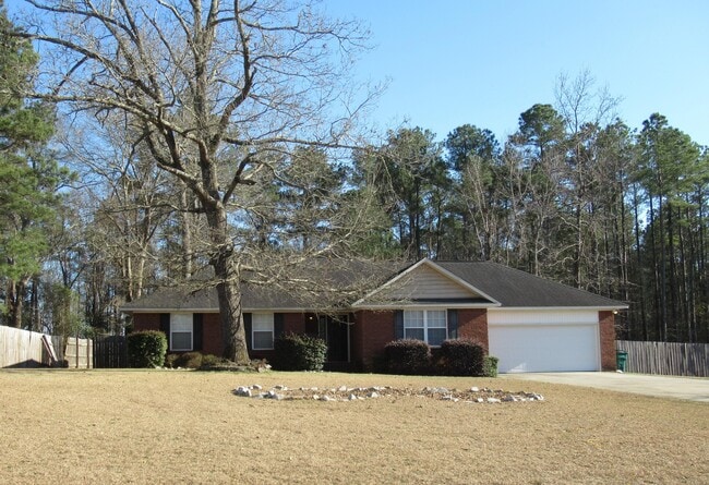 property at 4690 Great Oak Cir