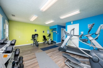 Loper Commons in Shelbyville, IN - Foto de edificio - Interior Photo