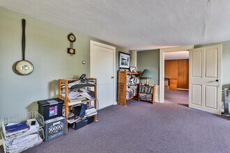 334 S River Rd-Unit -2 in Bedford, NH - Building Photo - Building Photo