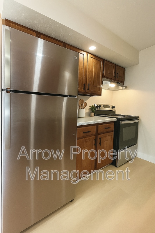 3331 Holdrege St in Lincoln, NE - Building Photo - Building Photo