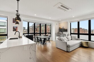 75 W Broadway in Boston, MA - Building Photo - Building Photo