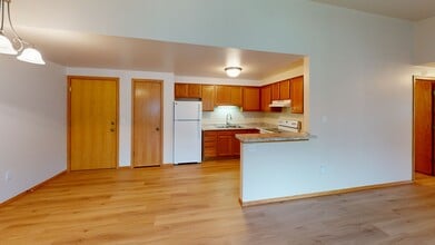 Crystal Springs Apartments in Appleton, WI - Foto de edificio - Building Photo