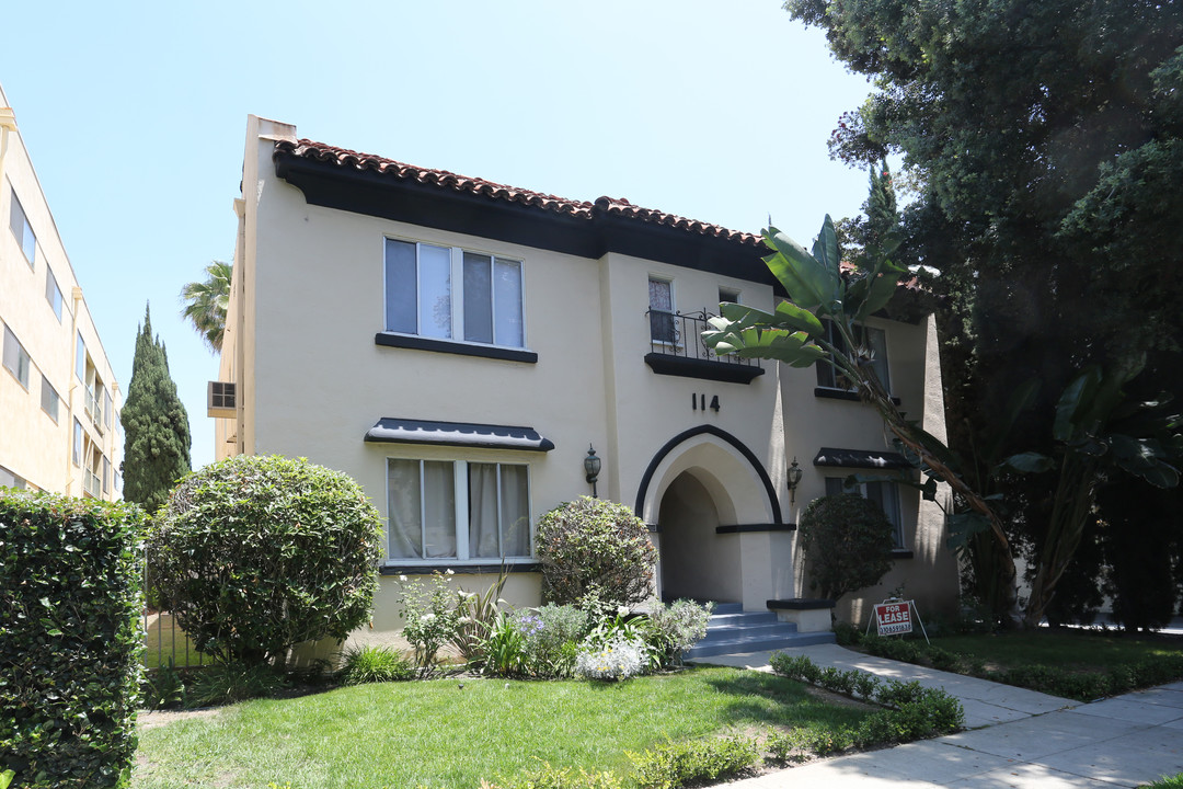 114 N Clark Dr in Beverly Hills, CA - Building Photo