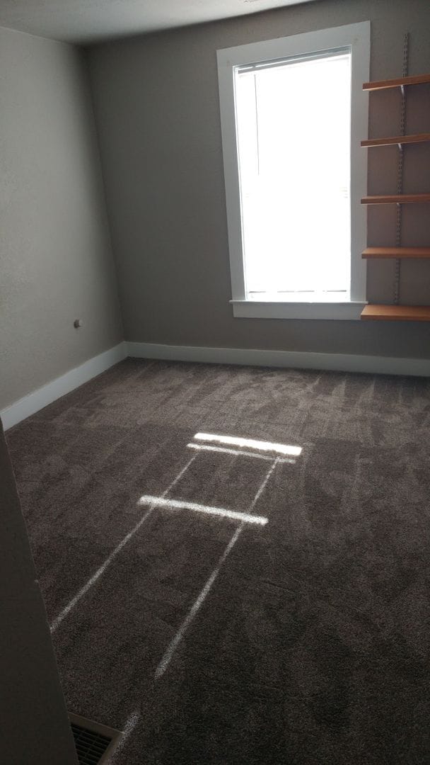 property at 407 W Broad St