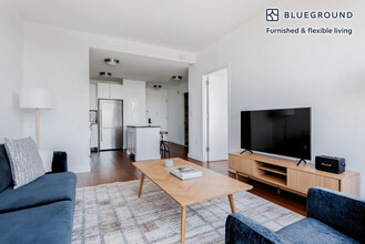 435 W 31st St, Unit FL29-ID1483 in New York, NY - Building Photo - Building Photo
