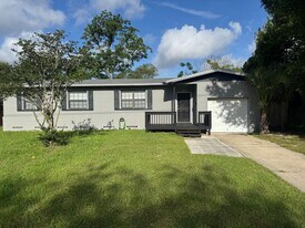 1906 Sprinkle Dr in Jacksonville, FL - Building Photo