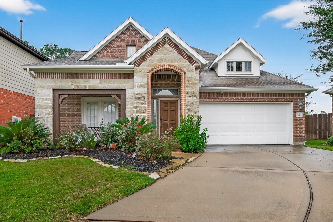 16131 Keystone Ridge Ln in Houston, TX - Foto de edificio