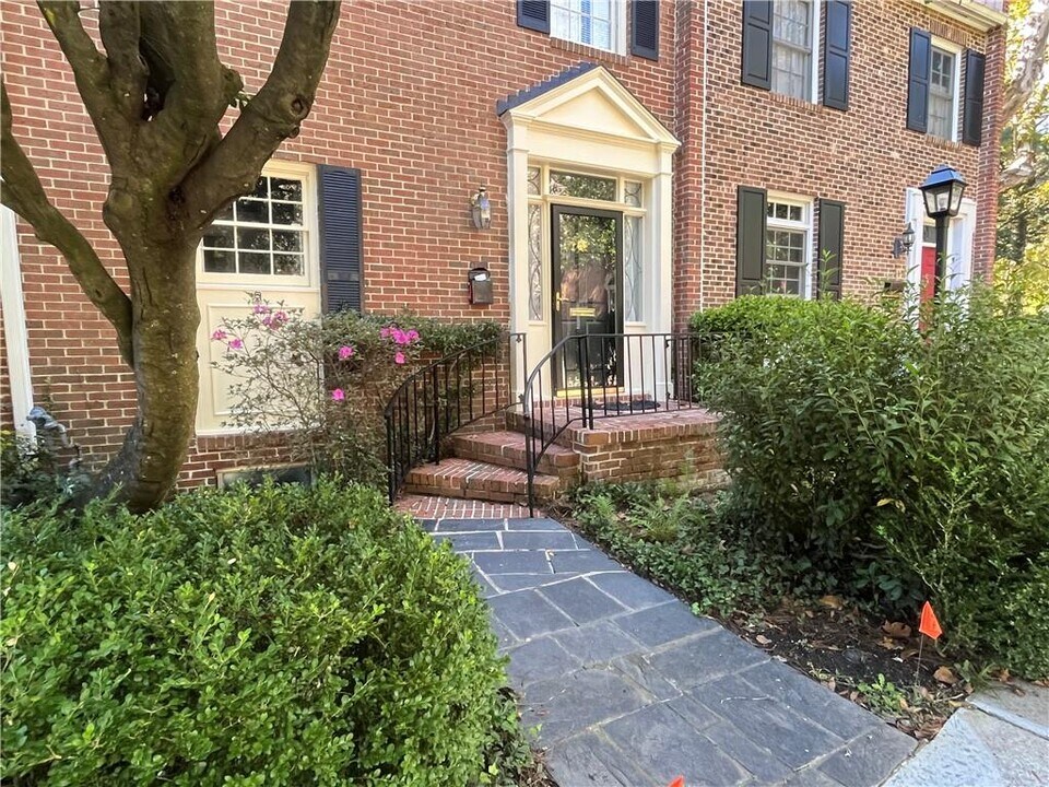 3512 Paces Pl NW in Atlanta, GA - Building Photo