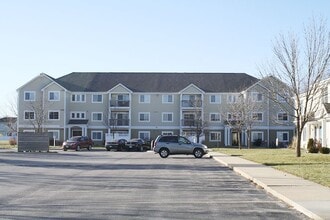 Meadow Lake of Clear Lake Apartments in Clear Lake, IA - Building Photo - Building Photo