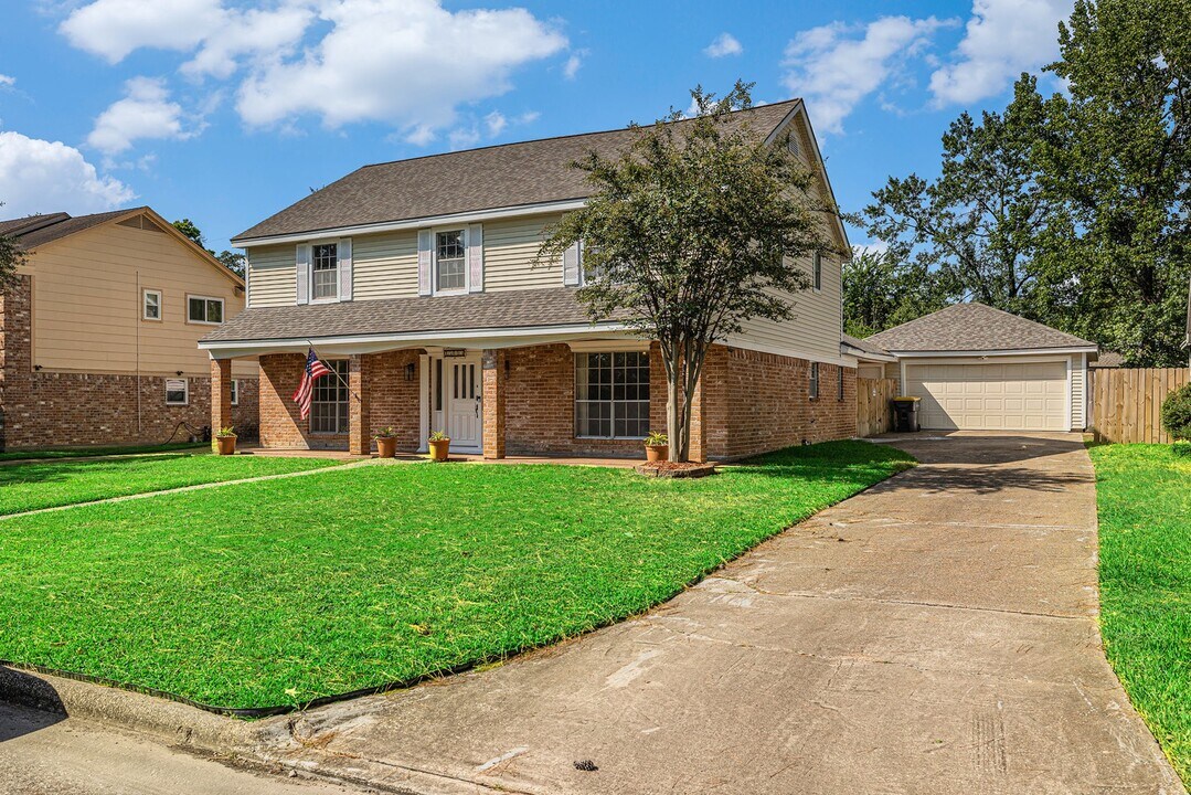 15815 Ripplewind Ln in Houston, TX - Building Photo