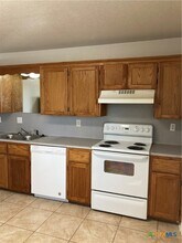 1401 Windward Dr in Killeen, TX - Building Photo - Building Photo