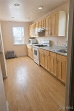 136 Springville Ave in Buffalo, NY - Building Photo - Building Photo