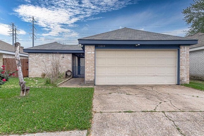 11019 Willwood Dr