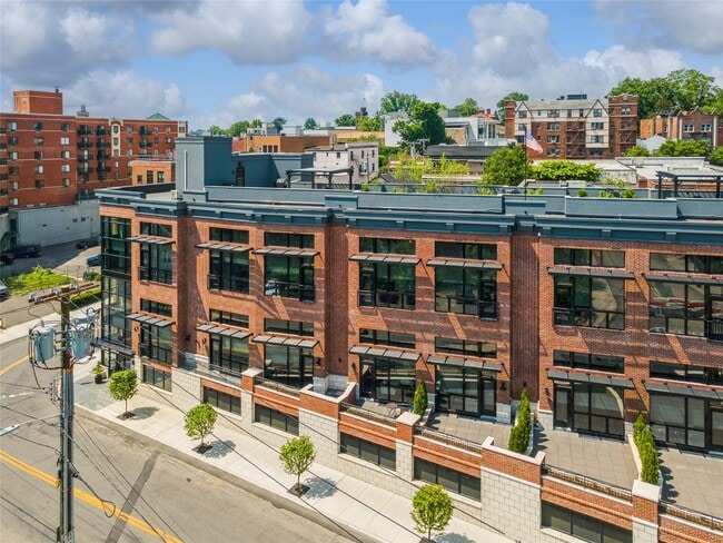 property at 172 E Prospect Ave