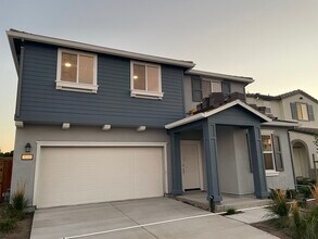 16333 Malibu Dr in Lathrop, CA - Building Photo - Building Photo