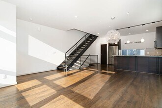 4262 Linden Ave N in Seattle, WA - Building Photo - Building Photo