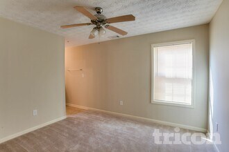 1043 Wedgewood Ct NE, Unit 617 W. Lexington Street G1 in Conyers, GA - Building Photo - Building Photo