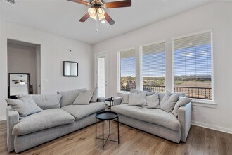 308 Barton Run Dr in Georgetown, TX - Building Photo - Building Photo