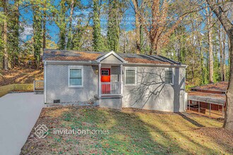300 Banberry Dr SE in Atlanta, GA - Building Photo - Building Photo
