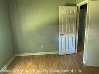 106 Cherrywood Dr photo'