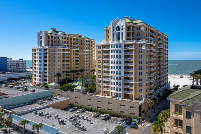 Mandalay Beach Club in Clearwater, FL - Building Photo - Building Photo