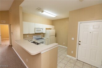 4275 Bellasol Cir in Ft. Myers, FL - Building Photo - Building Photo