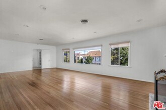 157 S Elm Dr in Beverly Hills, CA - Building Photo - Building Photo