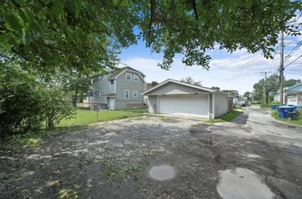 12517 Elm St, Unit 2 in Blue Island, IL - Foto de edificio - Building Photo