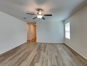 10551 Sewell Cir in Dallas, TX - Building Photo - Building Photo